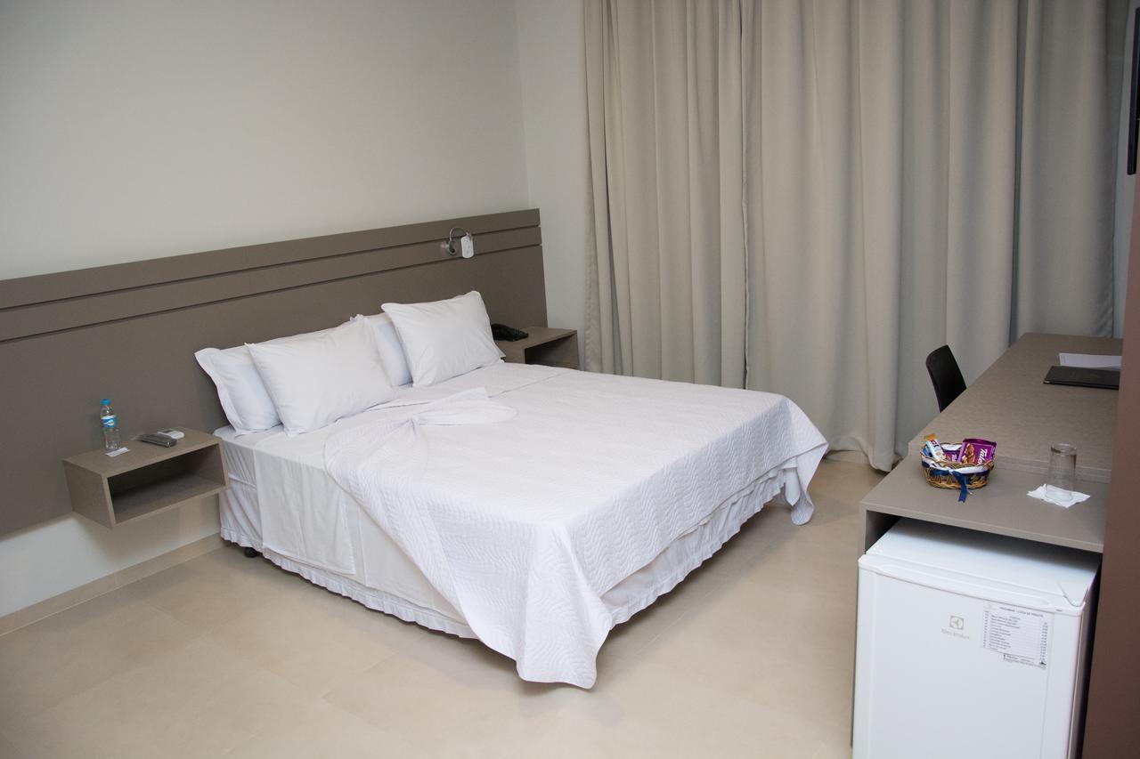 Pak Suites Hotel Луис Едуарду Магалаес Екстериор снимка